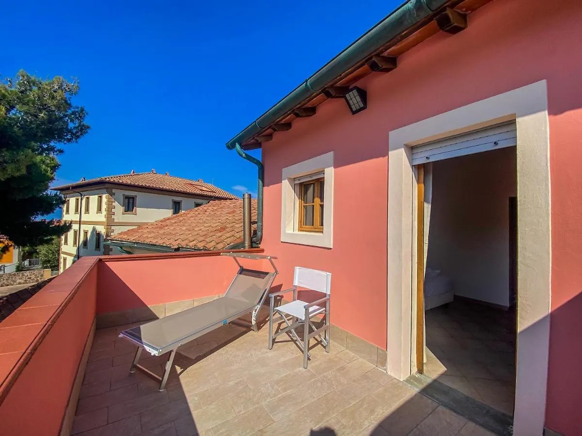 La Mandola Eco Hostel Capraia