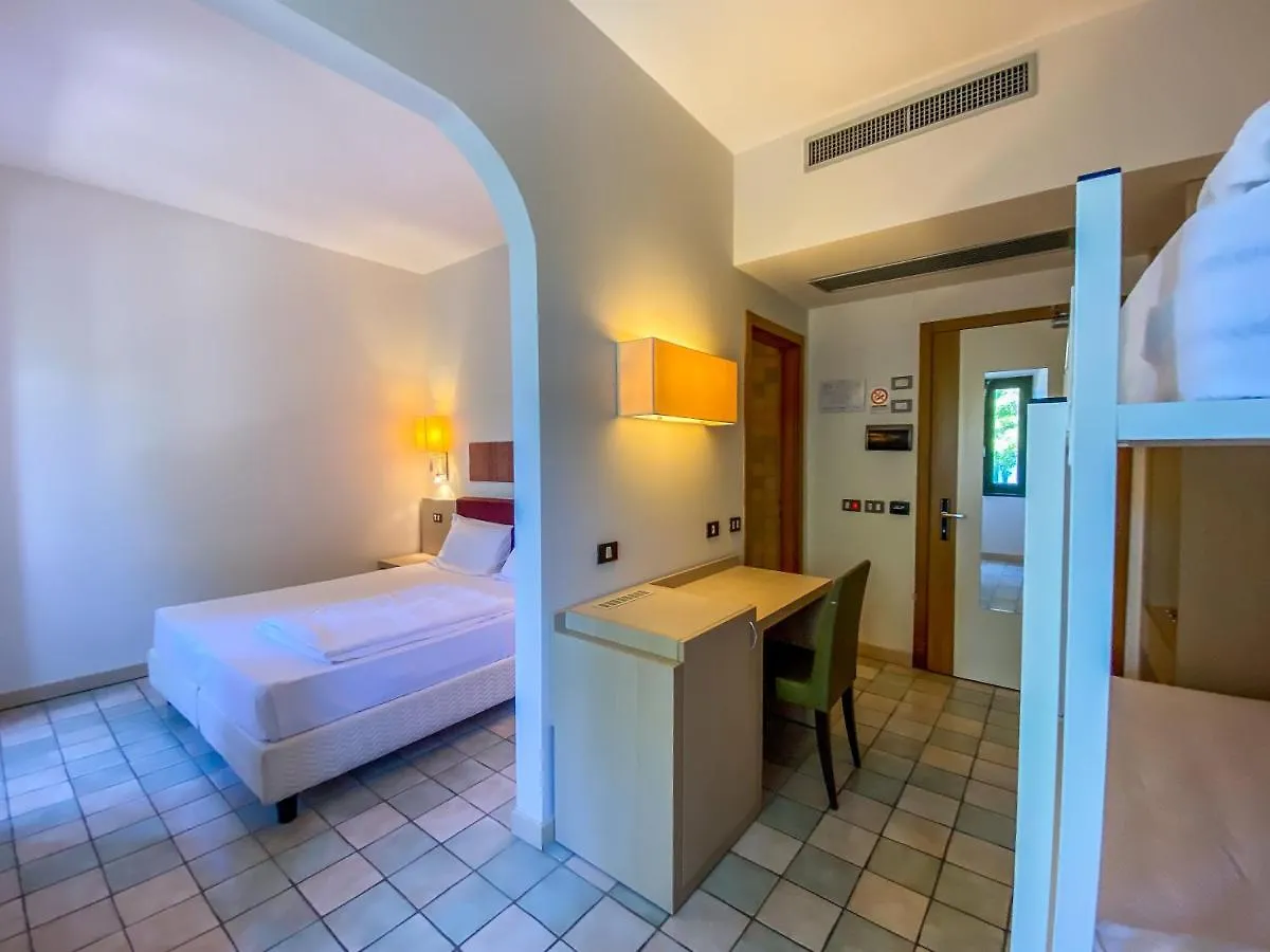 La Mandola Eco Hostel Capraia