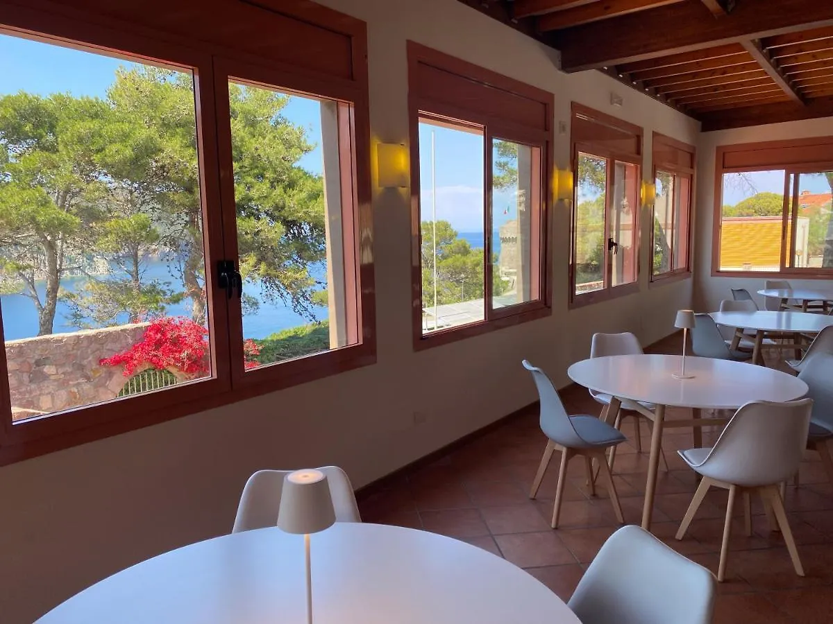 La Mandola Eco Hostel Capraia Italy