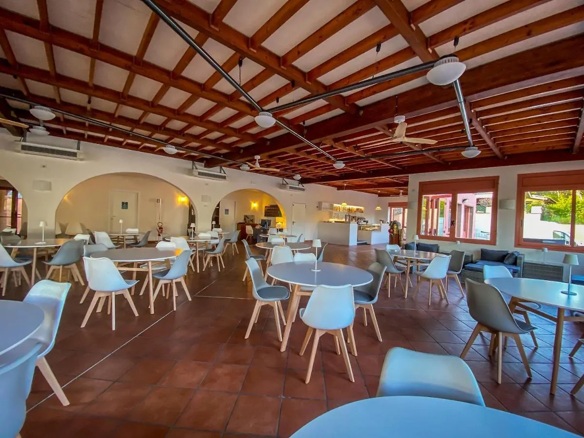 La Mandola Eco Hostel Capraia